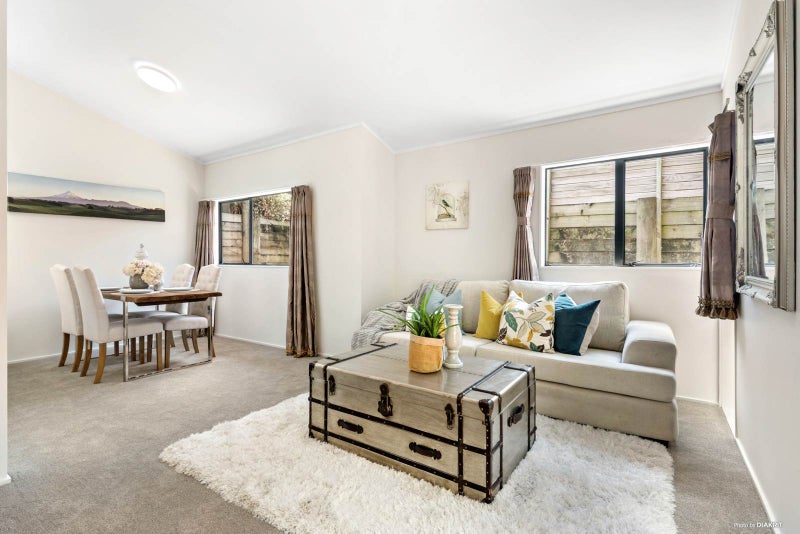 3/25 Sunnynook Road, Forrest Hill, Auckland - Carousel 2