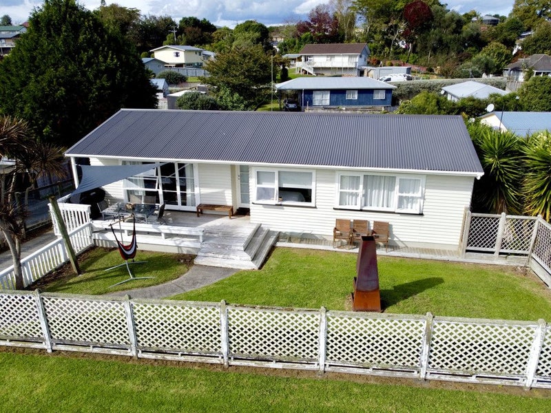 33 Moule Street, Kihikihi, Te Awamutu - Carousel 1