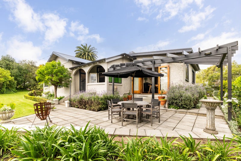 46 Palmerston Road, Havelock North, Havelock North - Carousel 1