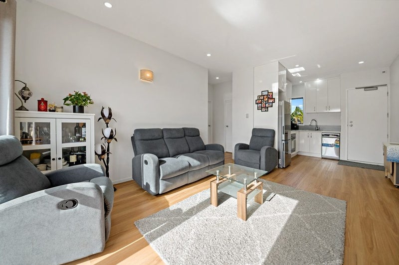 36/24 Norrie Avenue, Mount Albert, Auckland - Carousel 2