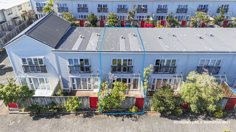 15/99 Mays Road, Te Papapa, Auckland - Carousel 1