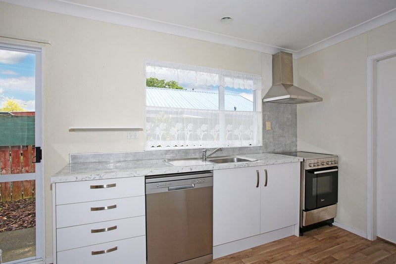 2B Percy Graham Drive, Tuakau - Carousel 2