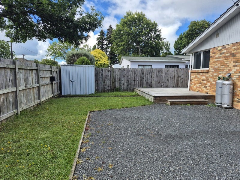 211A Fox Street, Hamilton East, Hamilton - Carousel 12