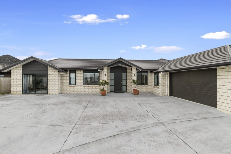 10 Helenslee Court, Flagstaff, Hamilton - Carousel 18