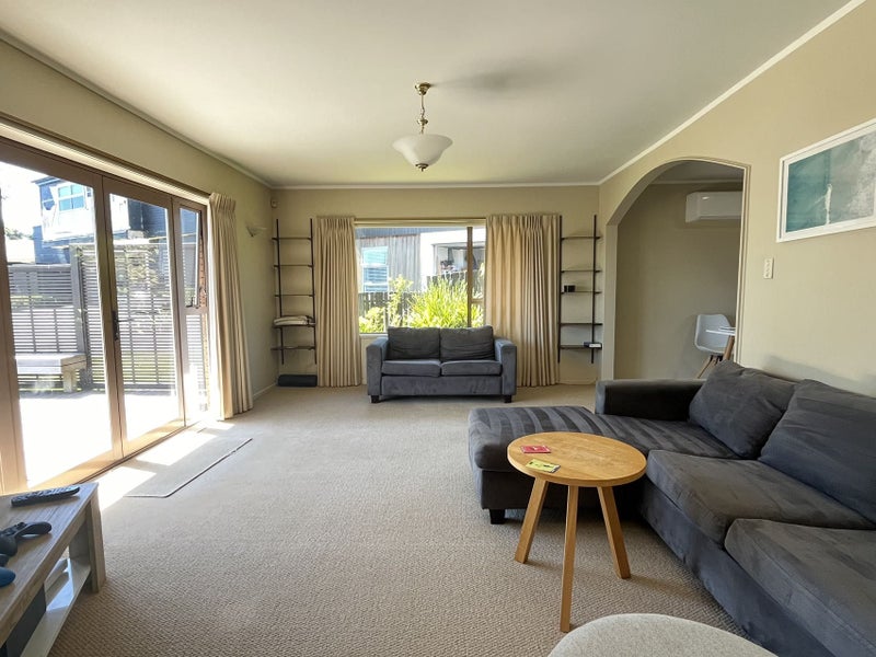 29 Tyrian Close, Half Moon Bay, Auckland - Carousel 2