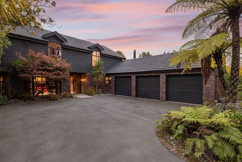 5 Wood Lane, Fendalton, Christchurch - Carousel 2