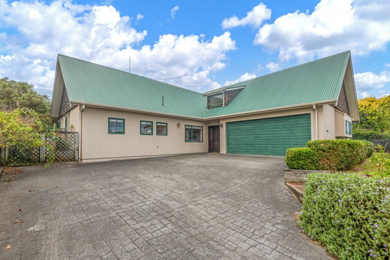 6 Wanganui Road, Marton - Carousel 2