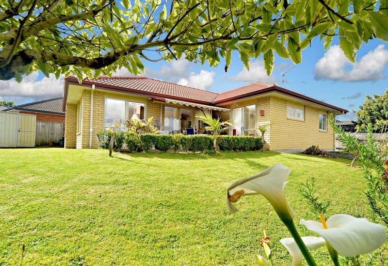 13 Adair Place, Weymouth, Auckland - Carousel 1