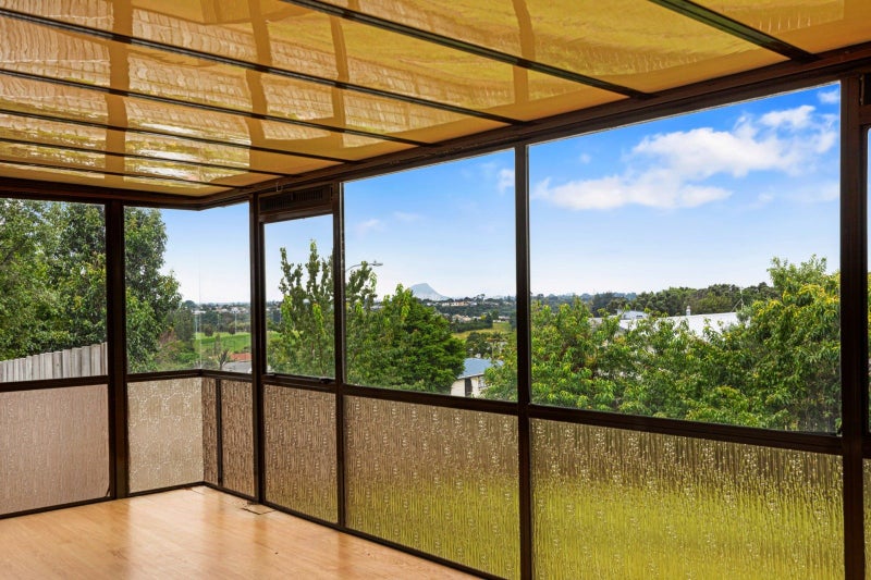 22 Langstone Street, Welcome Bay, Tauranga - Carousel 2