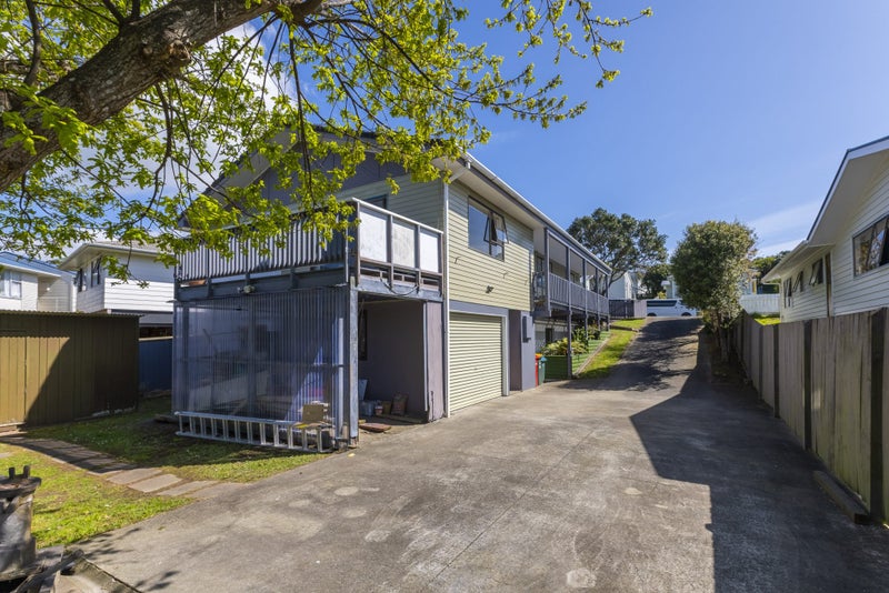 30 Beaumaris Crescent, Ascot Park, Porirua - Carousel 16