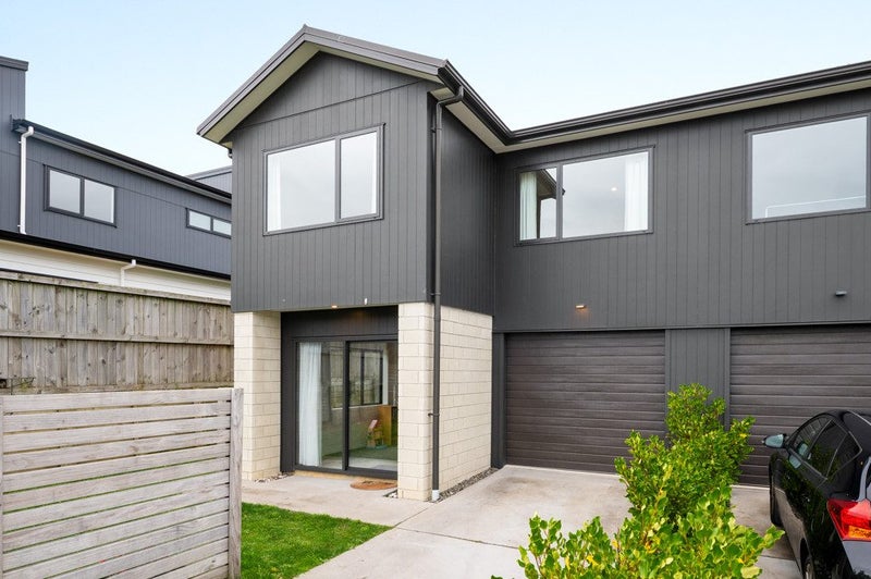 11A North Ridge Drive, Rototuna North, Hamilton - Carousel 1