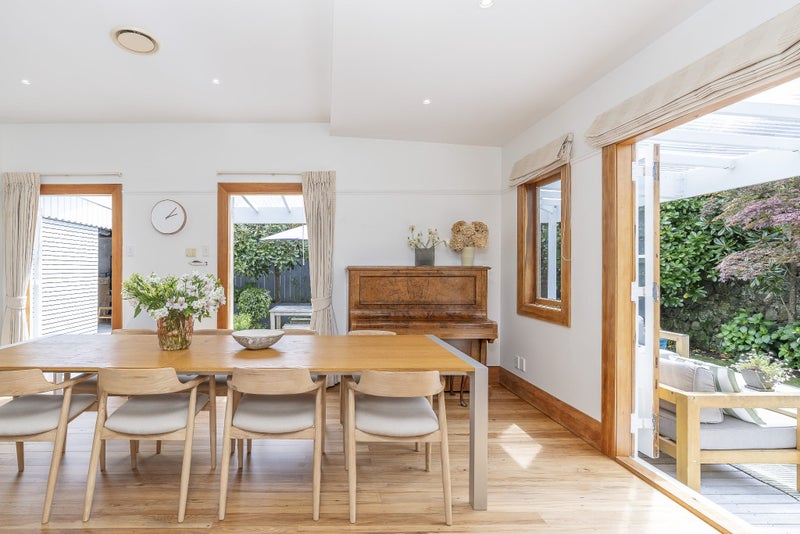 37 Kenneth Avenue, Sandringham, Auckland - Carousel 2