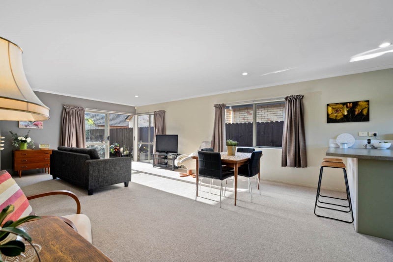 19 Espalier Drive, Henderson, Auckland - Carousel 2