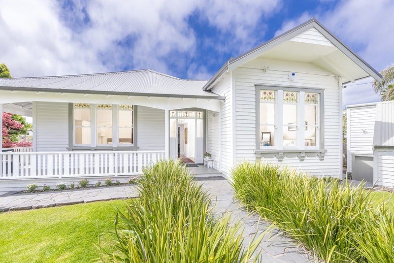 24 Windmill Road, Mount Eden, Auckland - Carousel 1