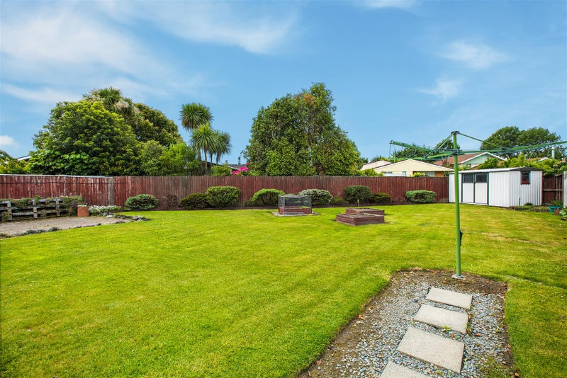 5 Hillcrest Place, Avonhead, Christchurch - Carousel 23