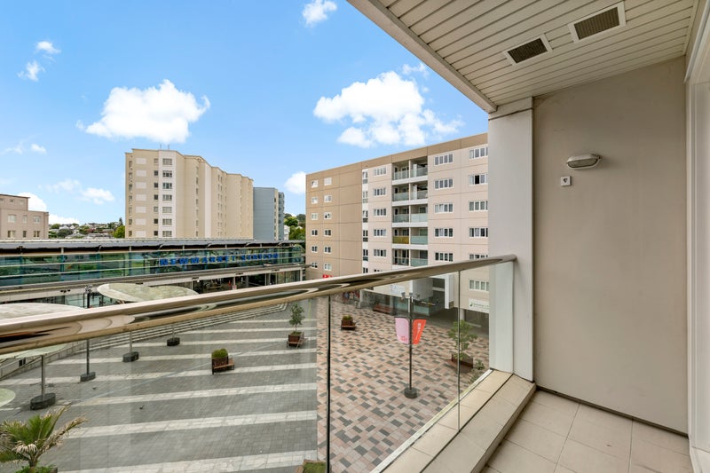 424/26 Remuera Road, Newmarket, Auckland - Carousel 1
