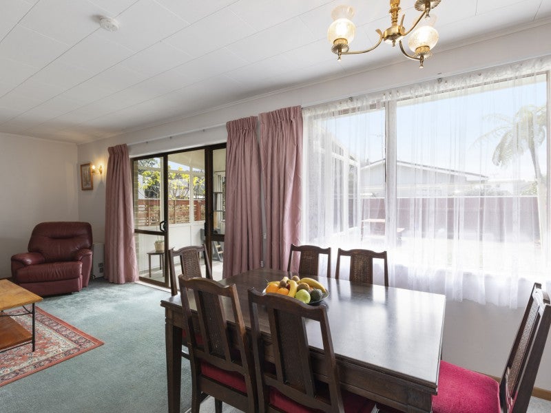 2/32 Tennyson AVE, Avalon, Lower Hutt - Carousel 2