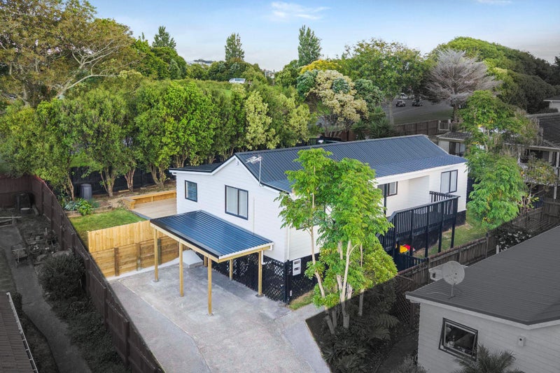 43B Derrimore Heights, Clover Park, Auckland - Carousel 1