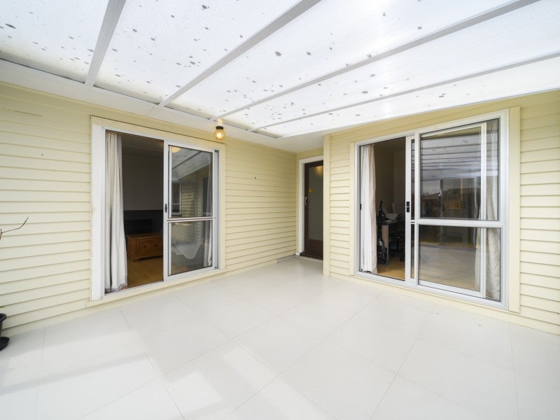 4 Slacks Road, Awapuni, Palmerston North - Carousel 2