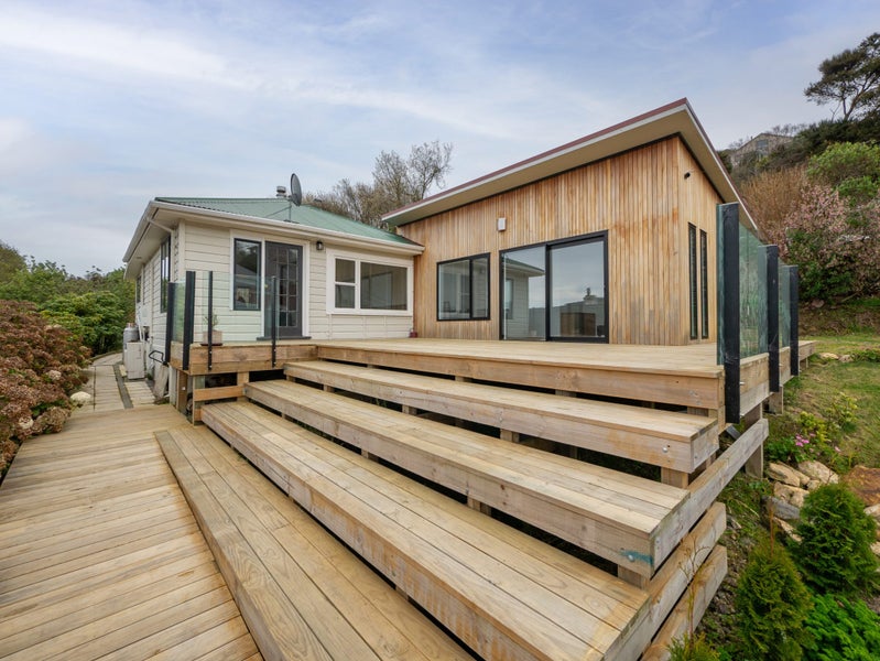 3 Seddon Street, Ravensbourne, Dunedin - Carousel 1