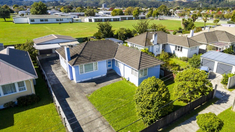 22 Clyma Street, Elderslea, Upper Hutt - Carousel 1