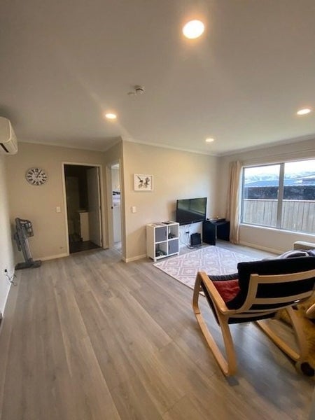 81 Downing Street, Crofton Downs, Wellington - Carousel 2