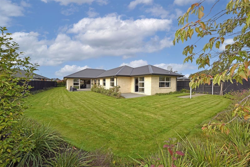 14 Kilbrannan Close, Broomfield, Christchurch - Carousel 1