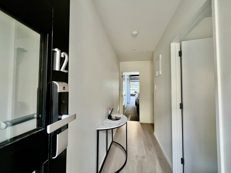 12 Fantail Place, Avondale, Auckland - Carousel 2