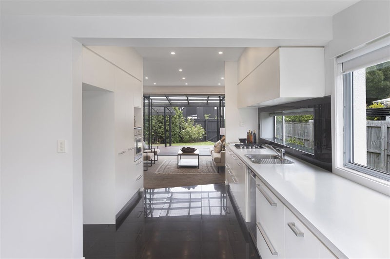 5 Gambia Street, Papanui, Christchurch - Carousel 2