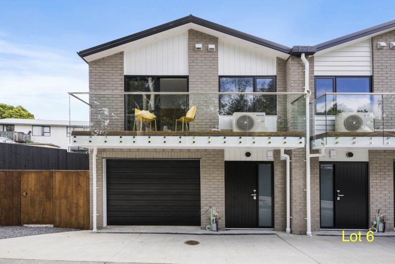 10E Ballial Place, West Harbour, Auckland - Carousel 2