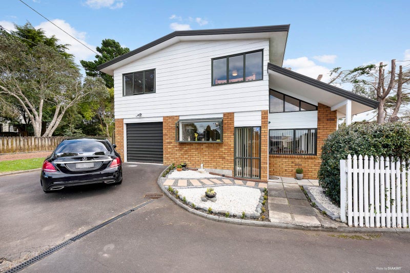 2/78A Woodglen Road, Glen Eden, Auckland - Carousel 1