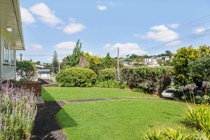 63 Hogans Road, Glenfield, Auckland - Carousel 20