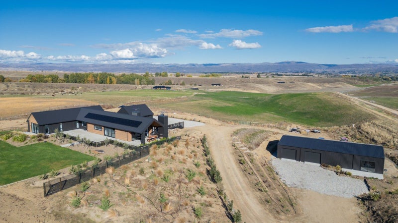 242 Vercoe Road, Springvale, Alexandra - Carousel 1