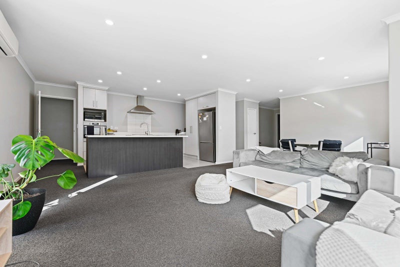 245 Dixon Road, Fitzroy, Hamilton - Carousel 2