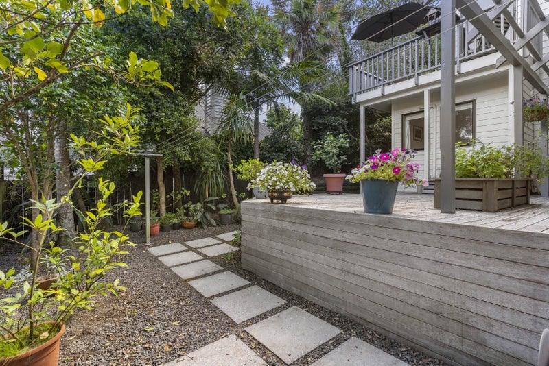 2/31 Clifton Road, Herne Bay, Auckland - Carousel 19