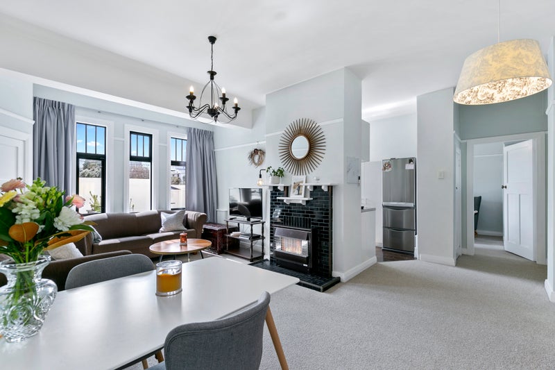 3//24 Elizabeth ST, Mount VICTORIA, WELLINGTON - Carousel 1