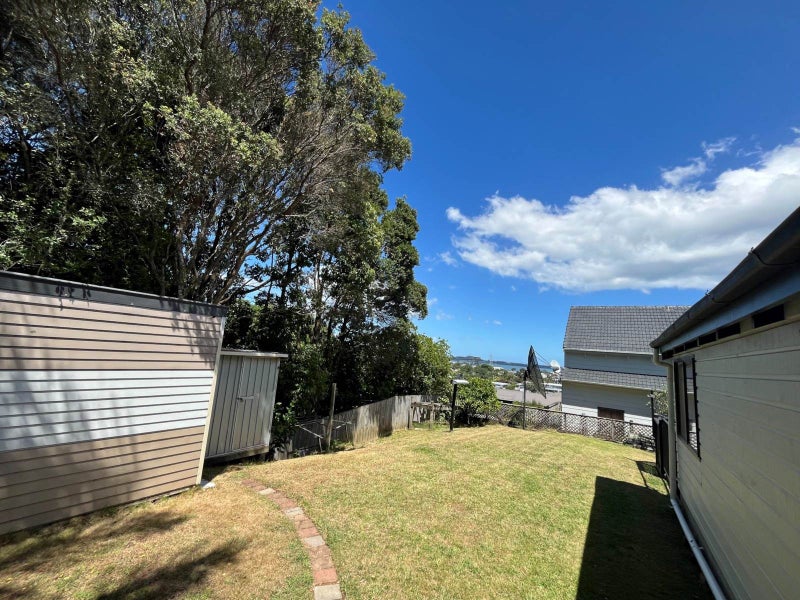 5 Tynor Place, Hillsborough, Auckland - Carousel 22