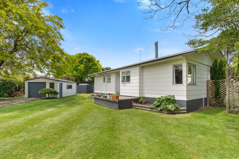 1 Bronte Place, Owhata, Rotorua - Carousel 1