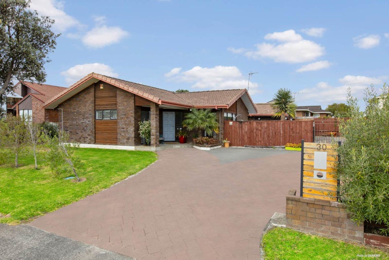 30 Orangewood Drive, Northpark, Auckland - Carousel 1