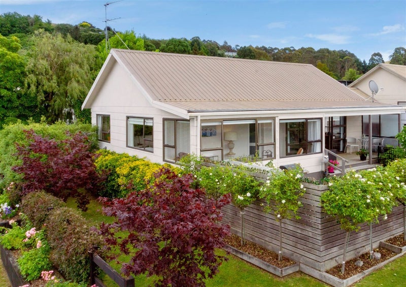 3A Dorothy Drive, Acacia Bay, Taupo - Carousel 1