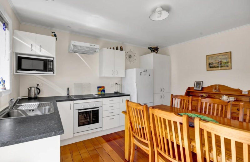 14 Plympton Street, Brooklands, New Plymouth - Carousel 2