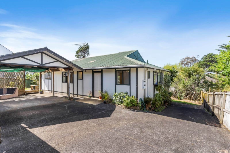 9A Caronia Crescent, Lynfield, Auckland - Carousel 1