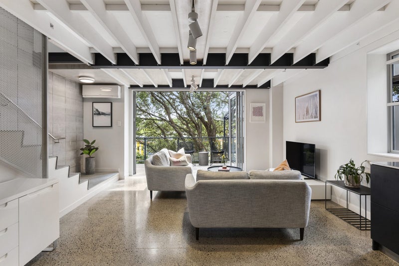 17 Foundries Lane, Freemans Bay, Auckland - Carousel 1