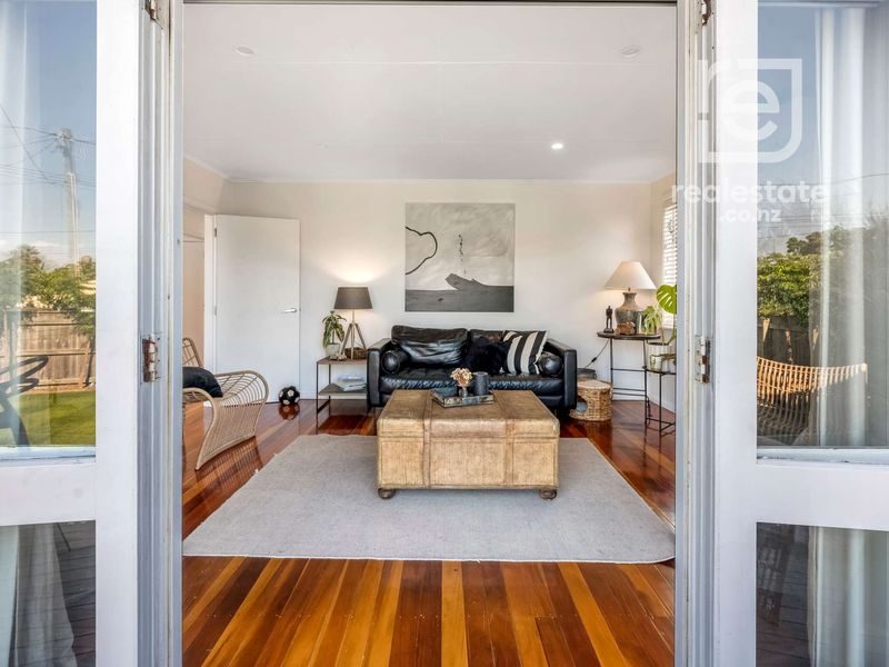 112 Geddis Avenue, Maraenui, Napier - Carousel 2