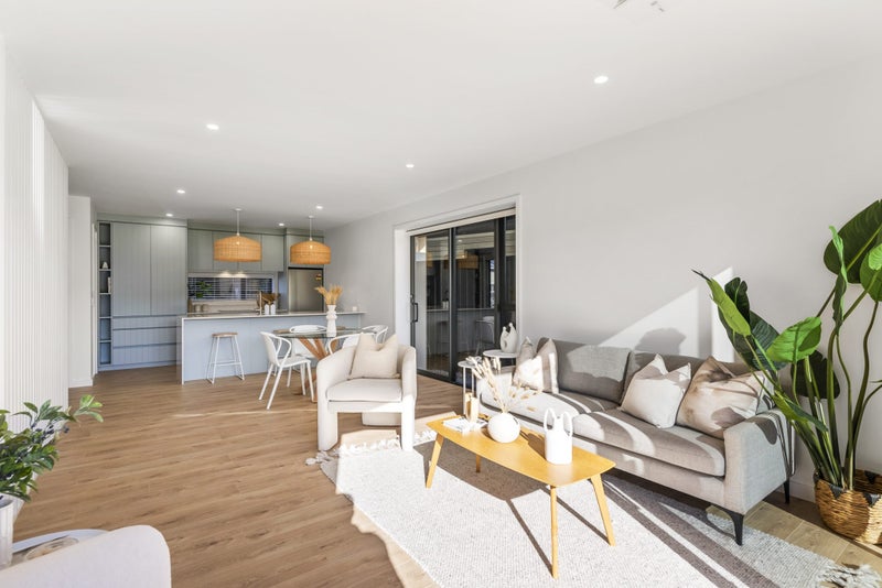 4/51 Taipari Road, Te Atatu Peninsula, Auckland - Carousel 2