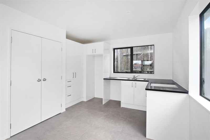4/9 Plumley Crescent, Māngere, Auckland - Carousel 2