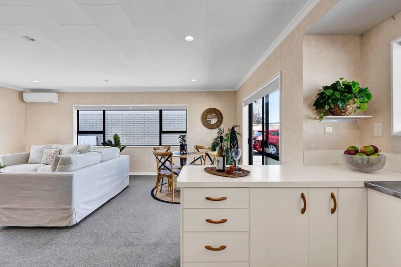 28C Tukapa Street, Westown, New Plymouth - Carousel 2