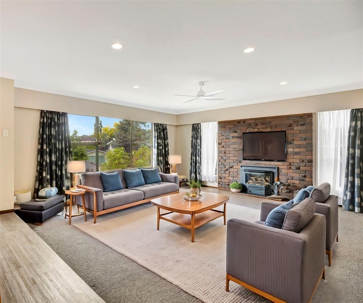 20 Sunnyhills Avenue, Glenview, Hamilton - Carousel 2