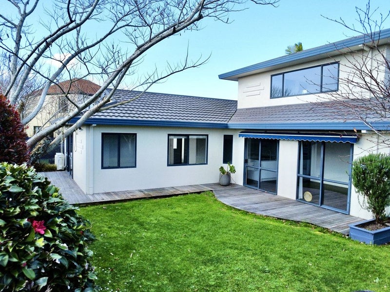 10 Bridgehead Cove, West Harbour, Auckland - Carousel 2