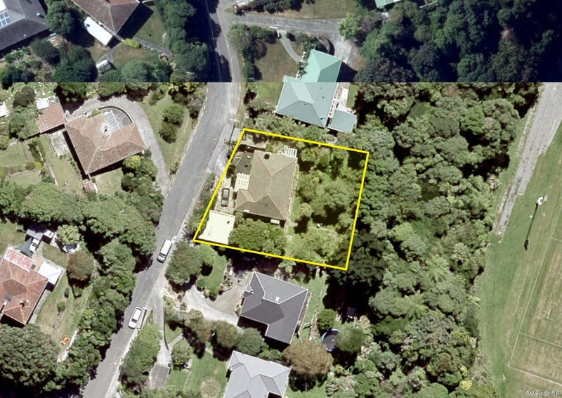 3 Tainui Terrace, Tawa, Wellington - Carousel 13